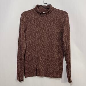 Athleta Flurry Seamless Long Sleeve Turtleneck Athletic Top Womens Medium Brown